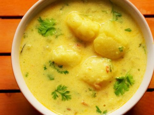 Dahi Aloo Recipe