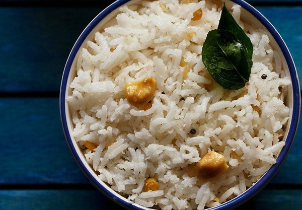 Coconut Rice Recipe » Dassana’s Veg Recipes – NewsEverything Food