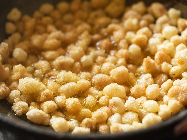 fried and puffed up gond pieces. 