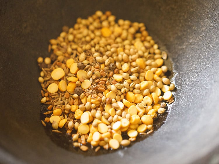 spices added to pan