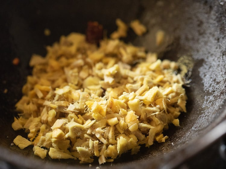Making ginger chutney