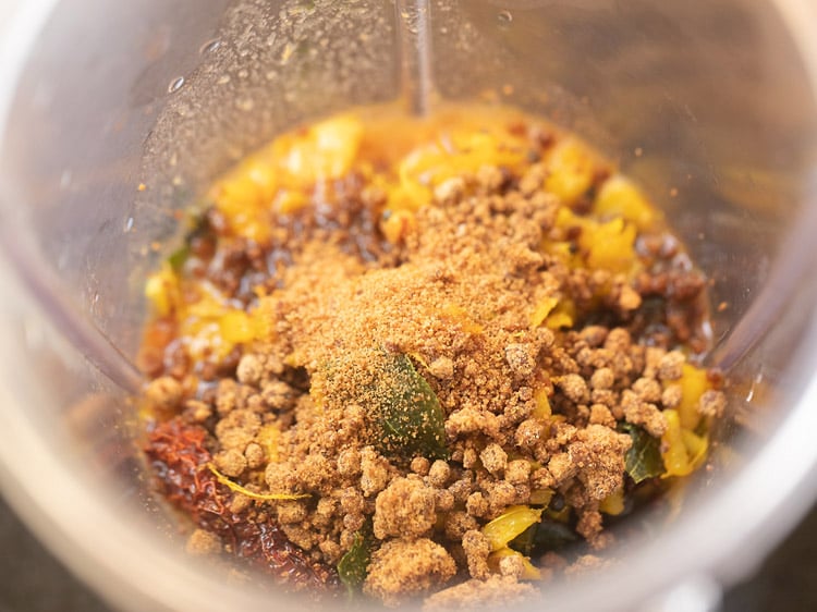 Making ginger chutney