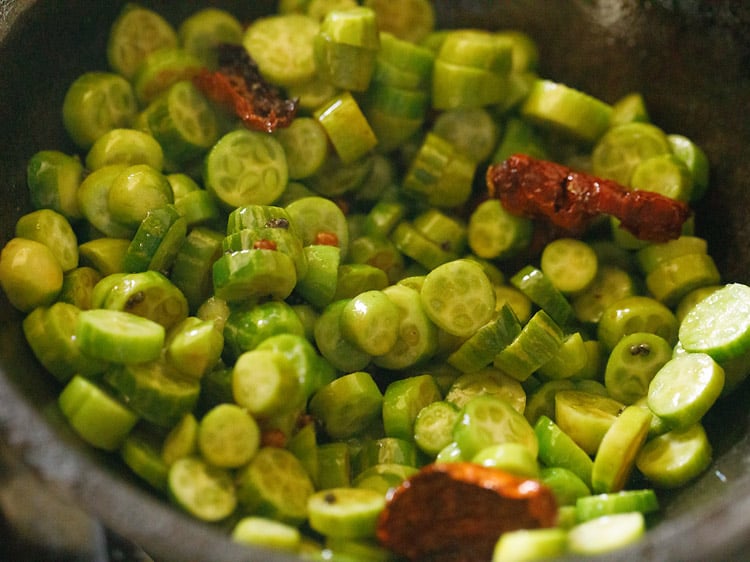 making kovakkai poriyal