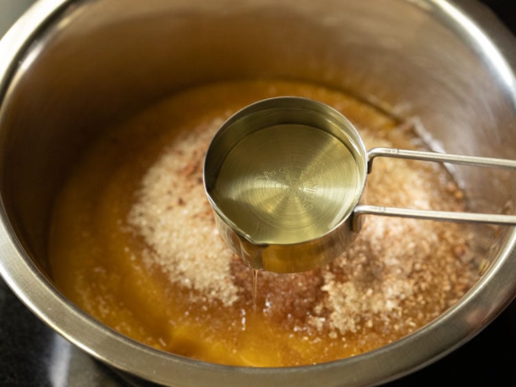 oil added to wet ingredients for pumpkin bread.