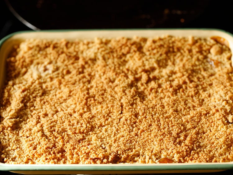 apple crumble baked and out of the oven
