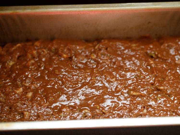 batter in a greased or well-oiled loaf pan