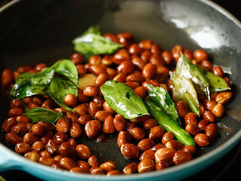 groundnut chutney ingredients mixed