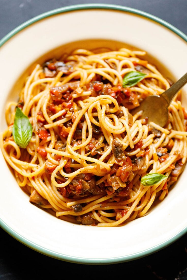Spaghetti Bolognese Mushroom Bolognese » Dassana's Veg Recipes