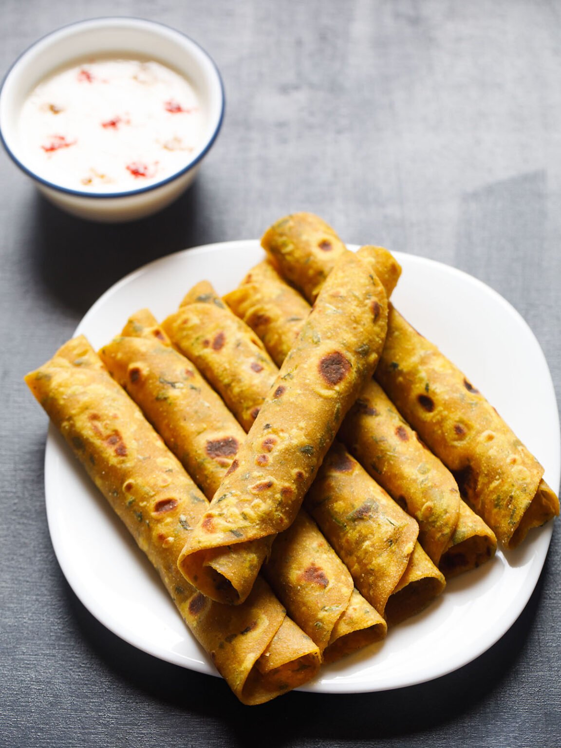 Thepla | Gujarati Methi Thepla Recipe » Dassana's Veg Recipes