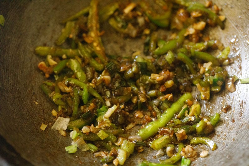 seasonings mixed with the stir fried aromatics