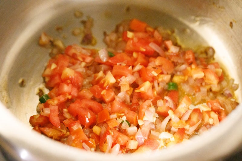 top shot of mixed tomatoes in cooker