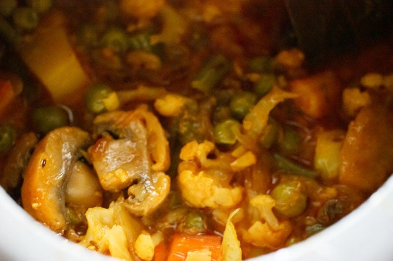 Top shot of cooked vegetables in bowl