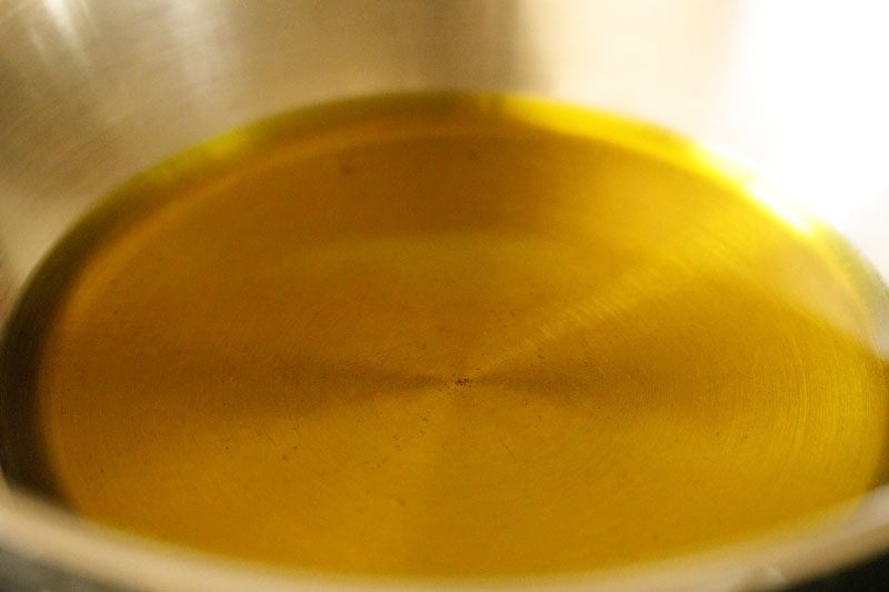 mustard oil in a saucepan