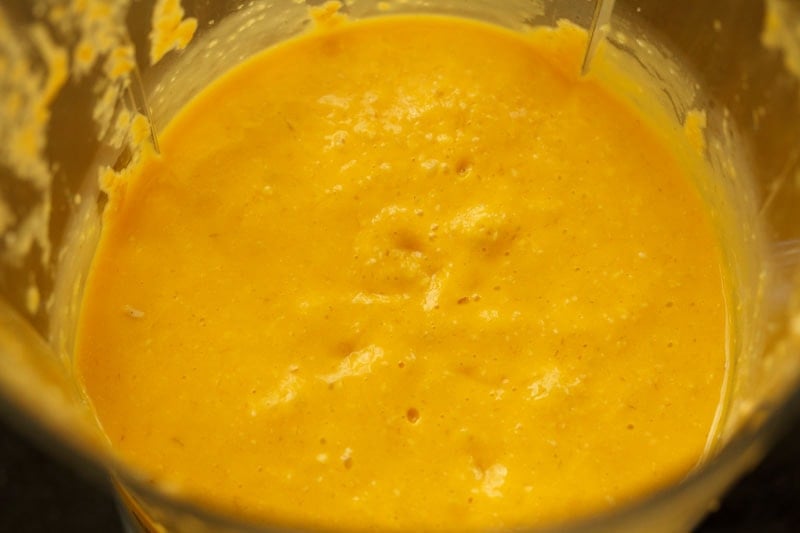 smooth blended mango smoothie with oats