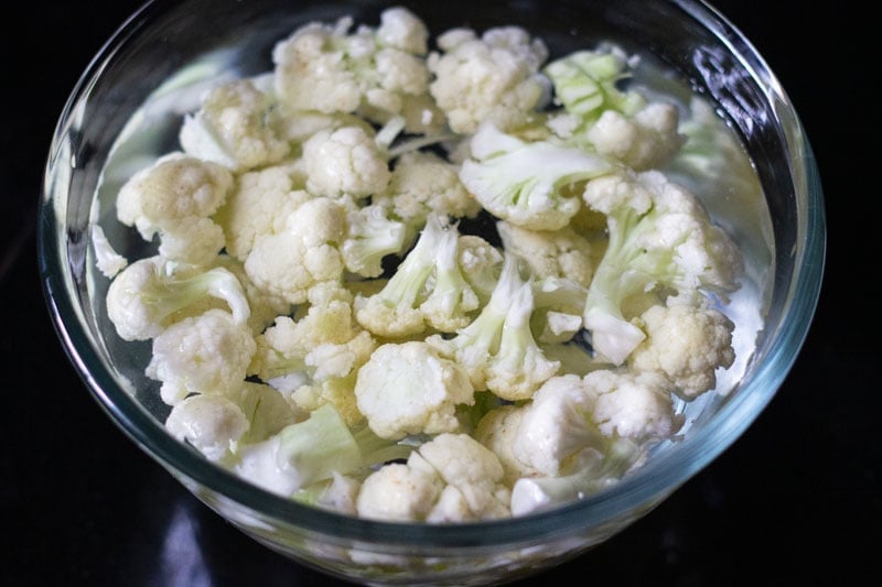 gobi florets blanching in hot water