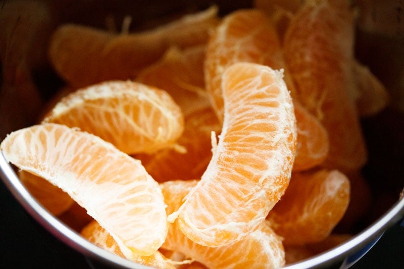 peeled oranges segments a in blender