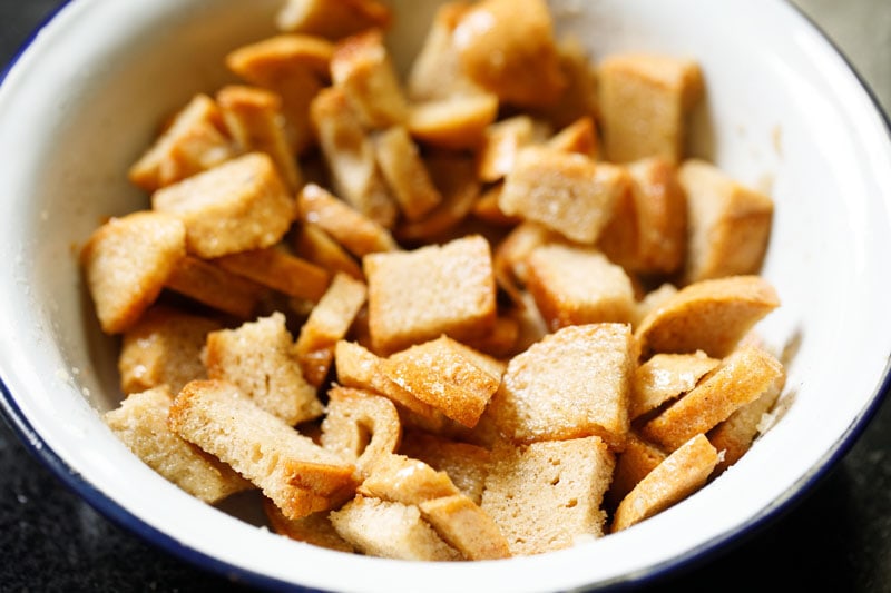 bread tossed with oil and seasoning