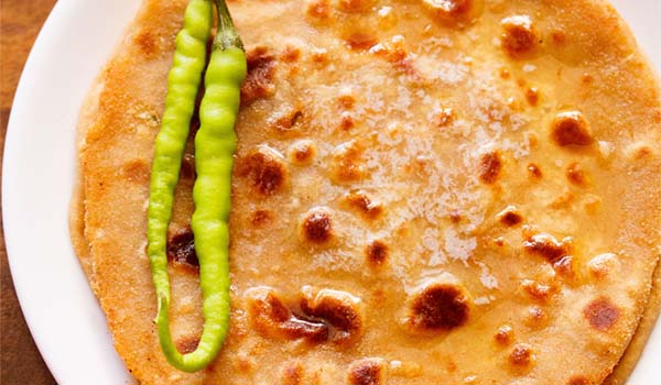 Gobi Paratha (Cauliflower Stuffed Flatbread)