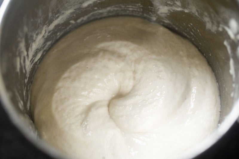 blending urad dal batter