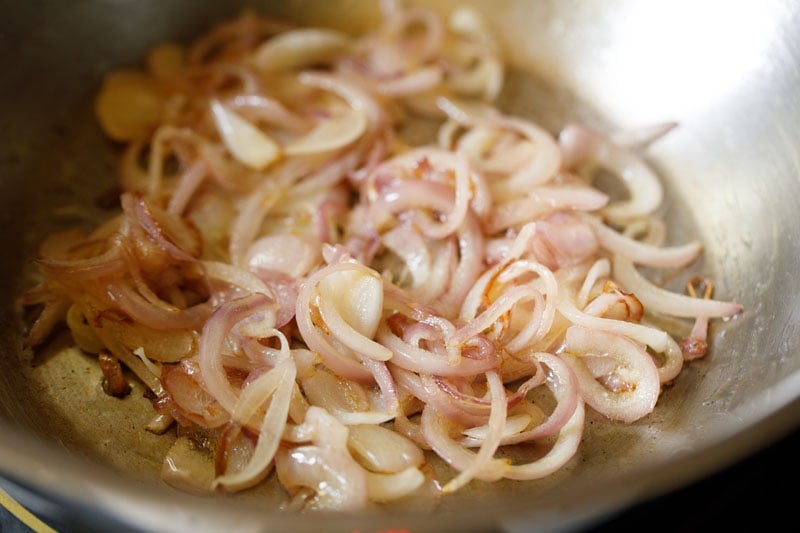onions turning golden