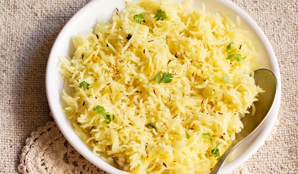 Rice Cooker Yellow Rice Recipe (Vegetarian/Vegan)