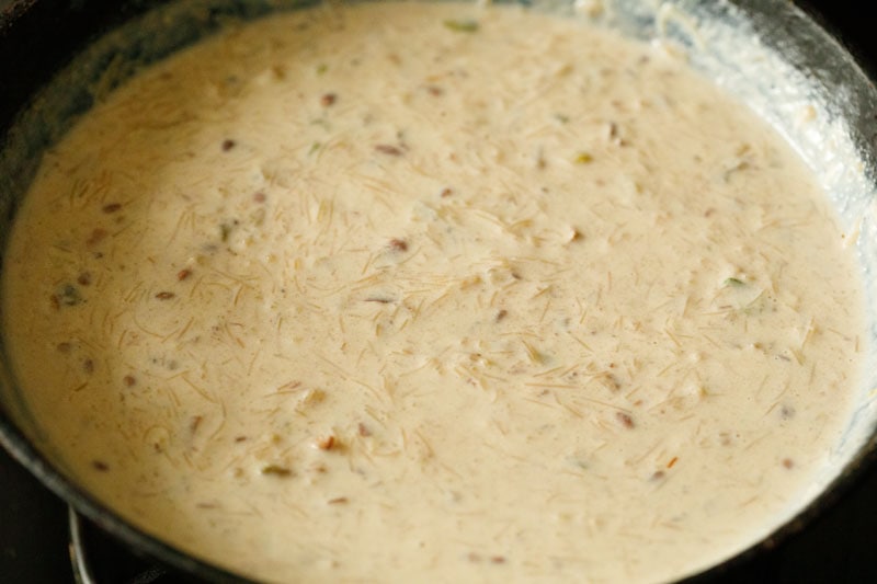cooked sheer khurma after adding all ingredients in pan