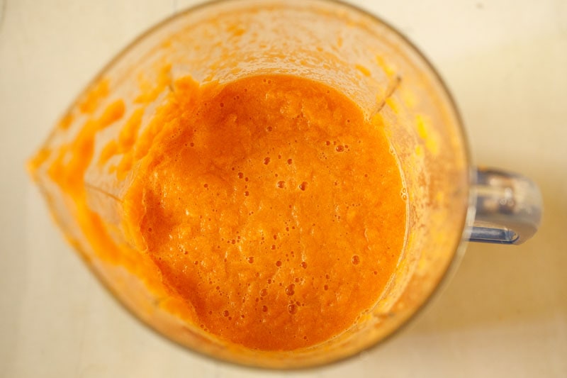 carrot juice after being puréed in a blender with water.