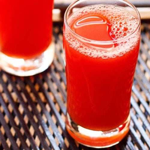 agua fresca served in glasses