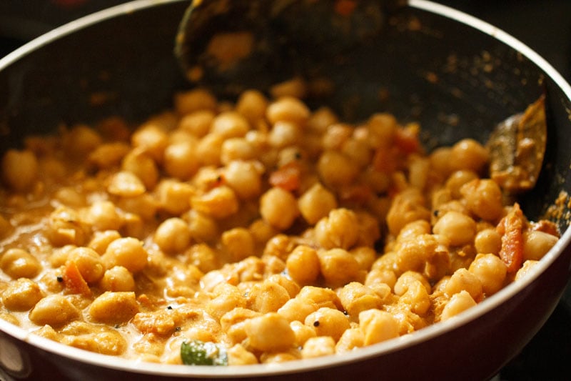 sautéing chickpeas mixture. 