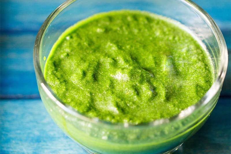 coriander chutney in glass bowl for paneer sandwich recipe