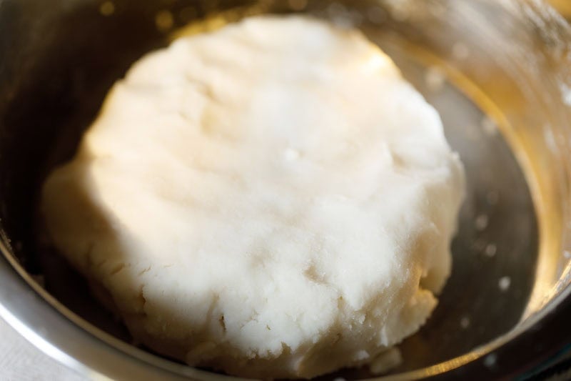 dough prepared to make idiyappam.