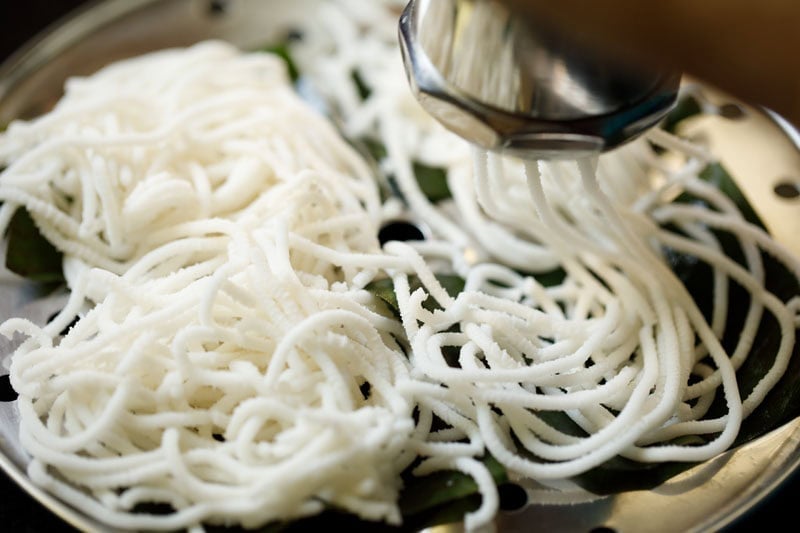making idiyappam.