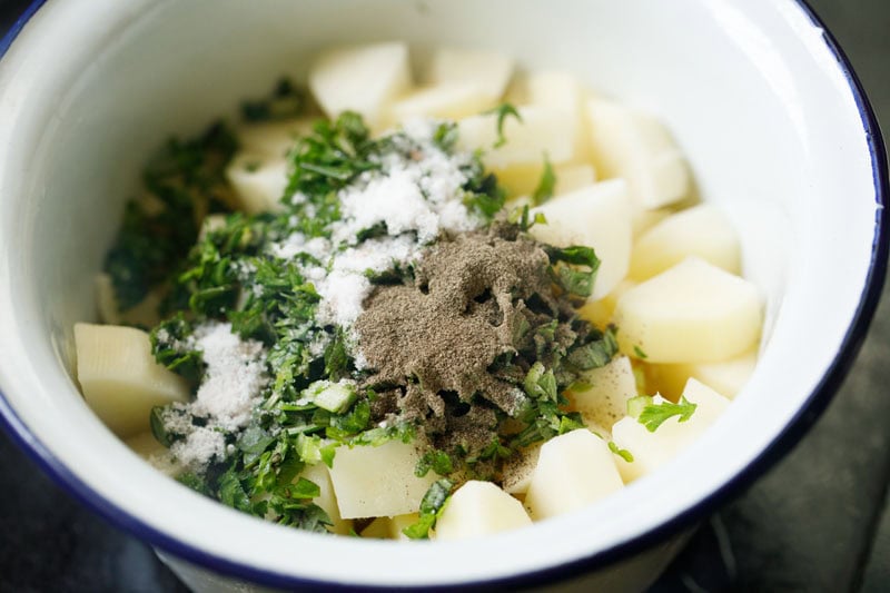 Chopped potatoes with herbs and spices