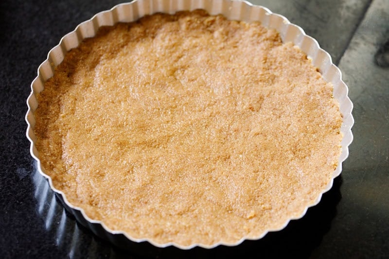 Unbaked crust in pie dish