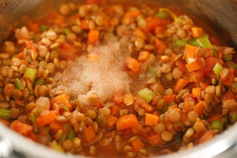 Lentils with vegetables and salt.