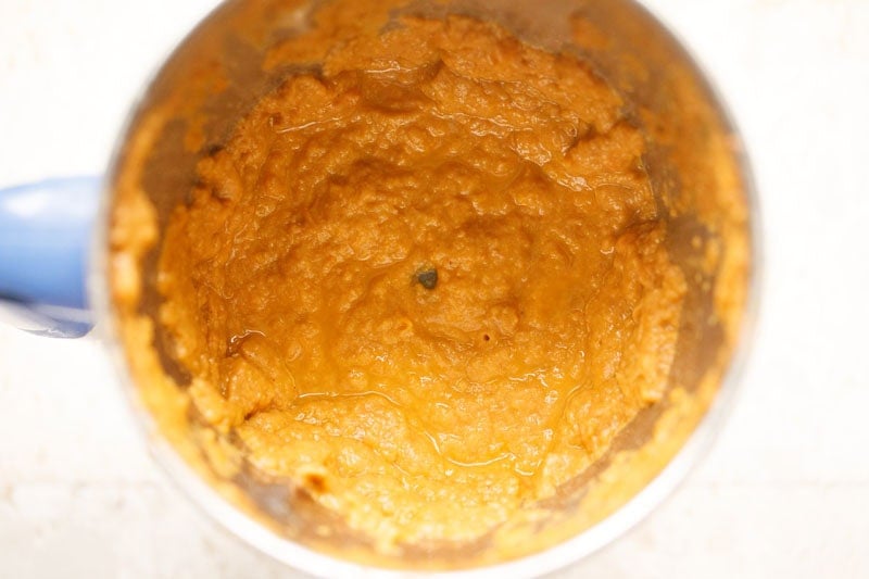 Thick, pureed lentil soup in blender.