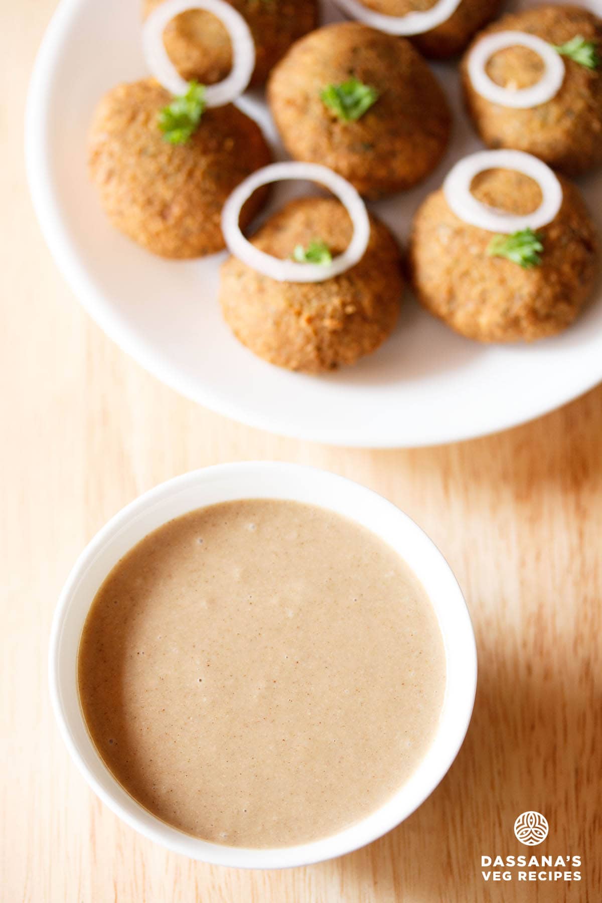 Plate of falafels with tahini.
