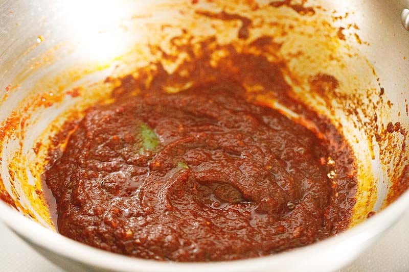 bravas sauce in pan.