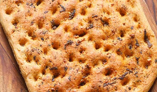 Focaccia Bread Recipe (Italian Homemade Bread) – Dassana's Veg Recipe