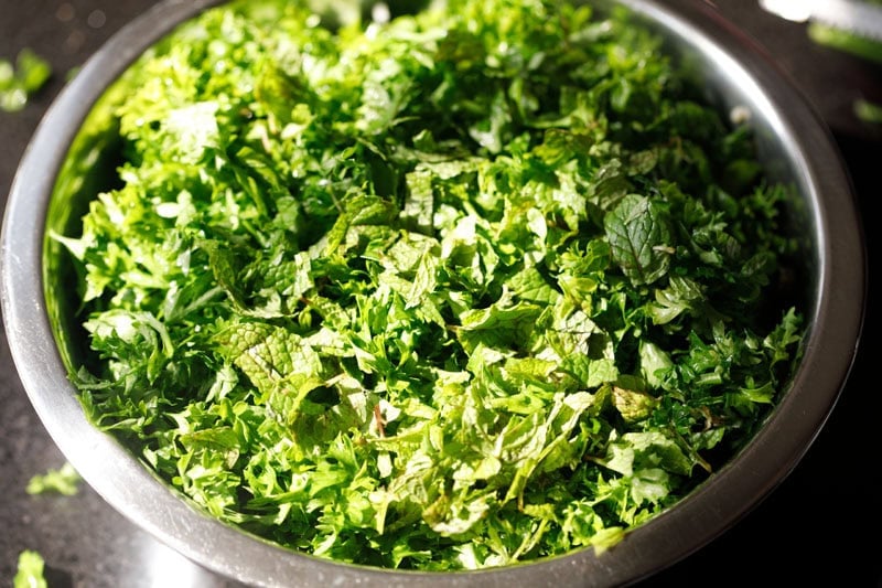 Chopped parsley in bowl.