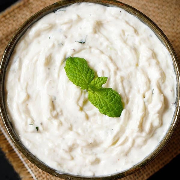 Tzatziki Recipe (Greek Cucumber Yogurt Sauce)