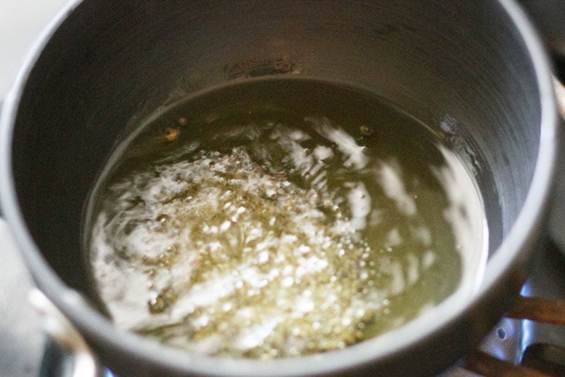 Tempering for idli chutney.