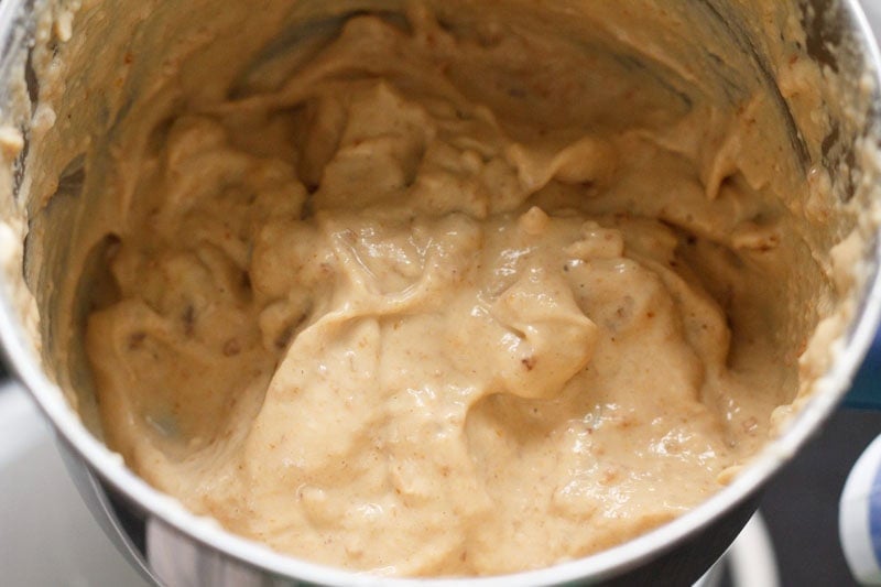Creamy blended cashew shake mixture.