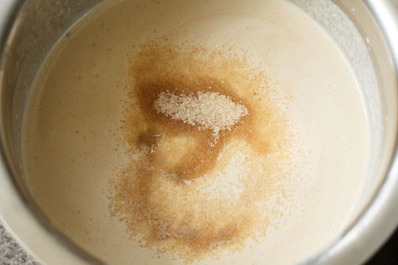 Creamy kaju shake with raw sugar topping.