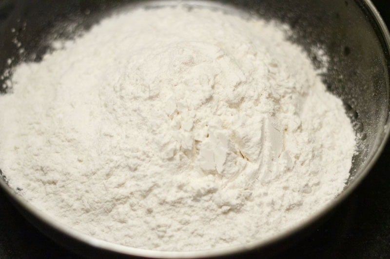 Rice flour in a bowl.