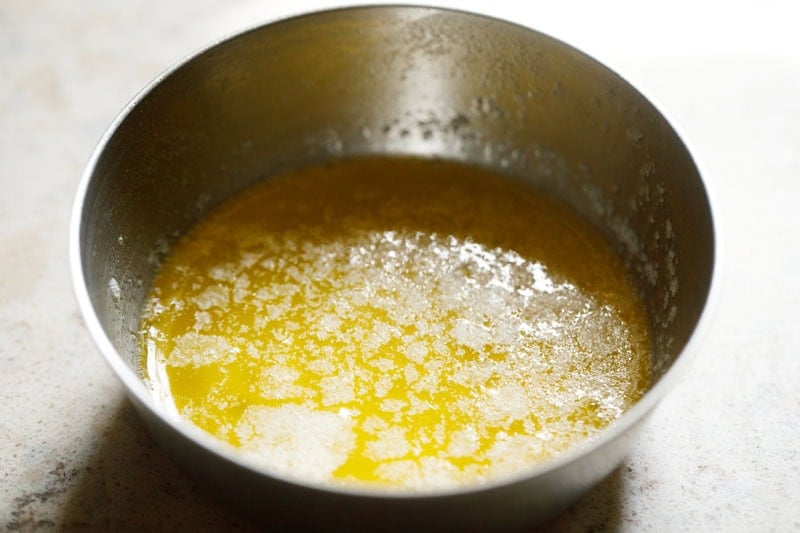 Melted butter in bowl.