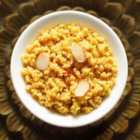 Sweet palkova dish with almonds and saffron.