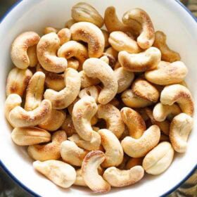 Bowl of roasted cashews.